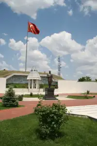 Şükrü Paşa Anıtı ve Balkan Savaşı Müzesi