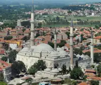 Üç Şerefeli Cami