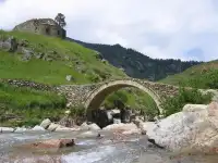 Çakrak Kilisesi ve Köprüsü