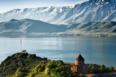 Sevan Gölü