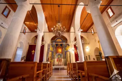Mor Petrus ve Mor Paulus Kilisesi