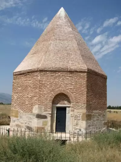 Ebheri Kümbeti