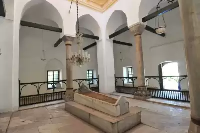 II. Murad Türbesi