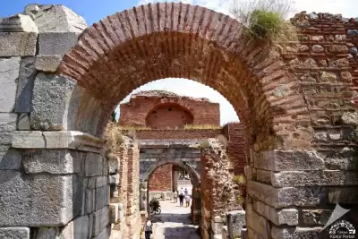 İznik Surları