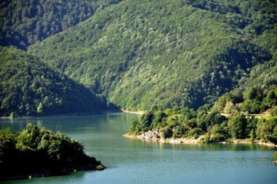 Hasanlar Dam Lake