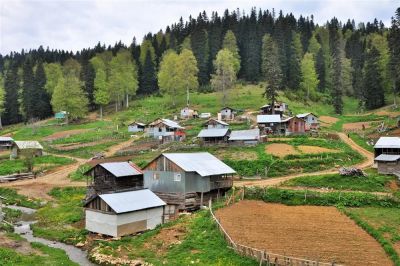 Agricultural life and seasonal dwellings in Odayeri Plateau
