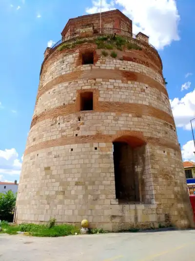 Edirne Kalesi Makedonya Saat Kulesi geniş açı yapı görünümü