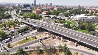Fatih Köprüsü'nün deniz üzerinden yapısal görünümü