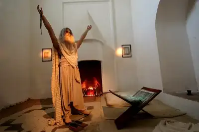 İkinci Bayezid Külliyesi Sağlık Müzesi iç mekan tıbbi diorama