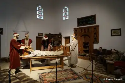 İkinci Bayezid Külliyesi Sağlık Müzesi oda ve geleneksel malzemeler
