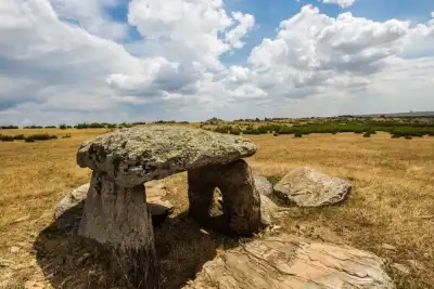 Lalapaşa Dolmenleri