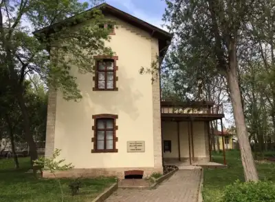 National Struggle and Lausanne Museum entrance veranda among trees