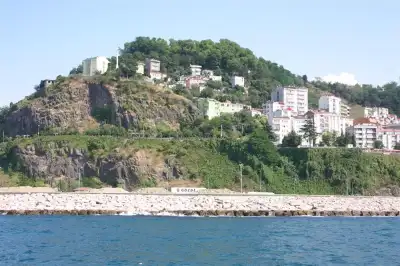 Gedikkaya kayalık tepesinde inşa edilen konutlar