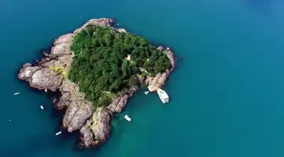 Giresun Adası drone çekimi turquoise göl