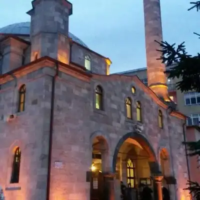 Hacı Miktad Camii