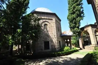Keşap Güneyköy Camii taş çatı octagonal yapısı
