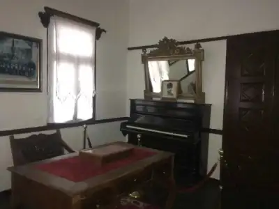 Şebinkarahisar Atatürk Evi ve Müzesi çalışma odası