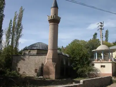 Şebinkarahisar Behramşah Camii
