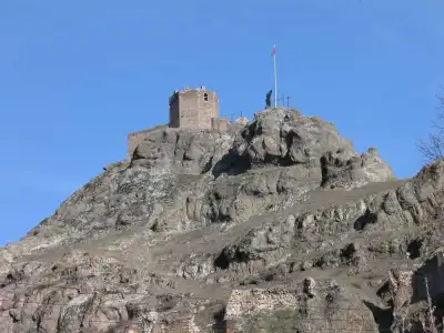 Şebinkarahisar Kalesi