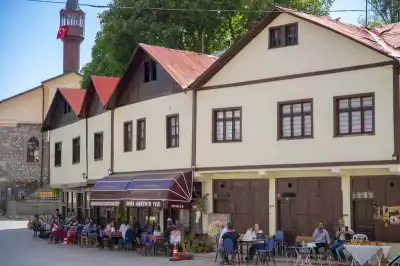 Şebinkarahisar Tamzara Mahallesi cami ve osmanlı tarzı binalar