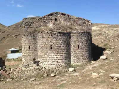 Yağlıdere Kırkharman Kilisesi dış cephe ve mimari detayları