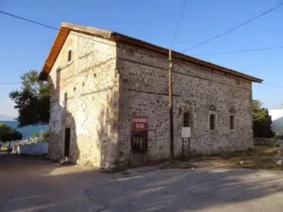 Aya Stefanos (Yeşilada) Kilisesi avlu ve çevresi