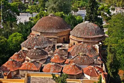 Bey Hamamı tuğla kubbeli geleneksel yapı