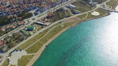 Beyşehir Gölü ve Çevresi tarihi aqueduct yapısı, turkuaz su