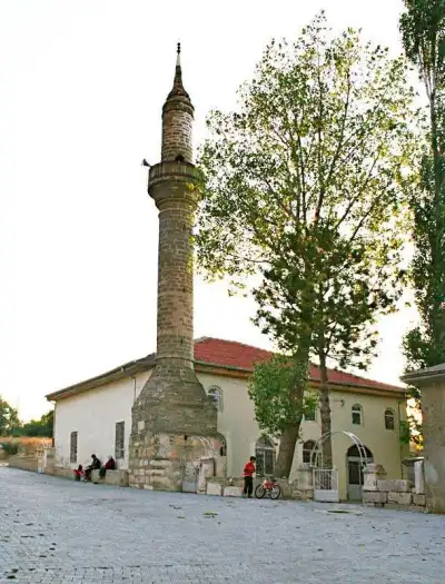 Bülbül Camii (Alemdar Camii) minaresi ve taş yapı detayı