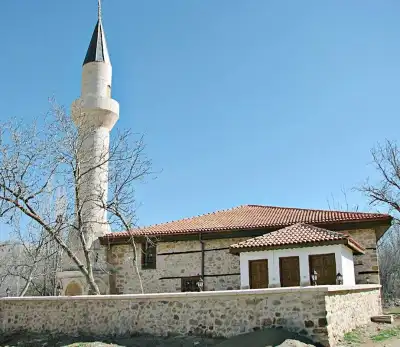 Kırıkminare Camii (Cuma Camii)