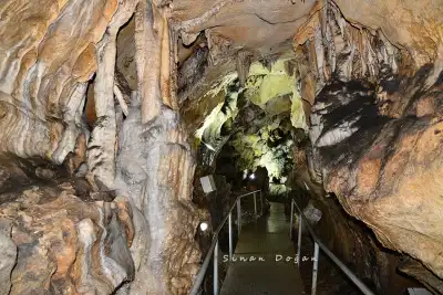 Küp Mezarlar içi koyu toprak doldurulmuş urn