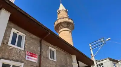 Merkez Ağa Camii minber kapısı turkuaz renk detayları