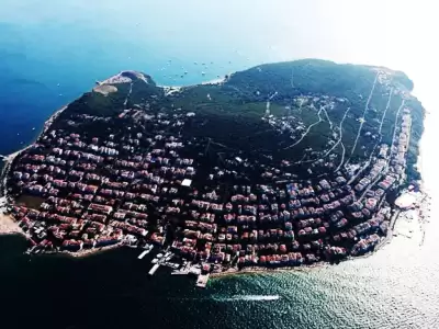 Kınalıada