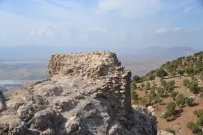 Cehirlik Yaylası'ndan engin ova ve dağ manzarası