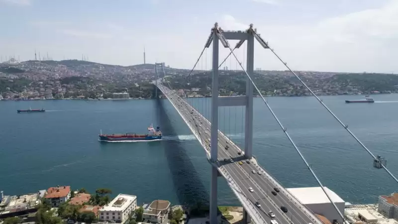 15 Temmuz Şehitler Köprüsü gündüz havadan fotoğraf
